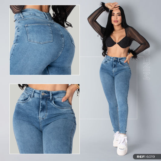 Jeans Tiro Alto 1B  Tono claro Ref. 6019